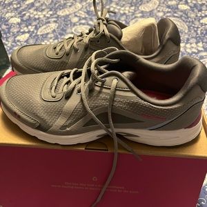 New Ryka Sky Walk Fit Sneaker